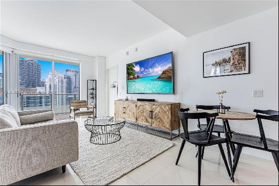 BEAUTIFUL 2 BEDROOsqm.5 BATH CORNER UNIT ON THE 36TH FLOOR WITH GORGEOUS CITY & PARTIAL WA