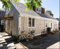 10 Freeman Street, Provincetown MA 02657