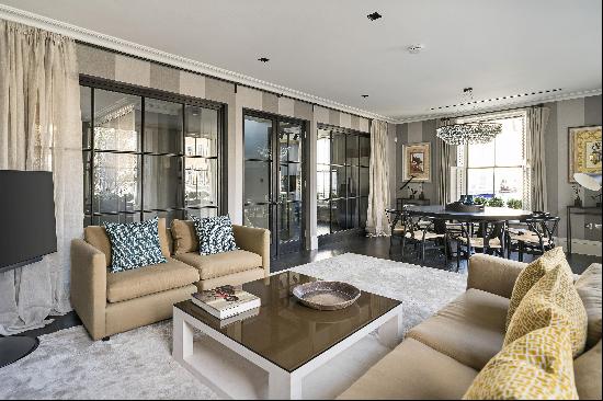 Newly refurbished interior designed 3 bedroom duplex apartment in Chelsea.