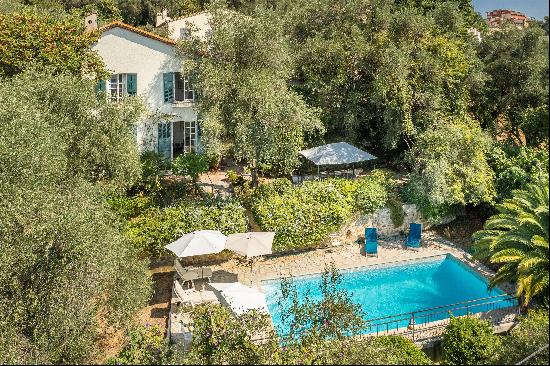 Charming villa with swimming pool near Grasse