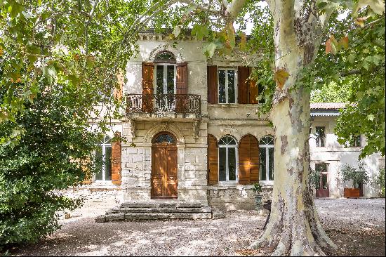 Magnificient bastide with swimming pool and and outbuildings