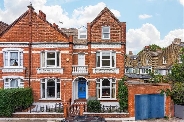An impressive end terrace double fronted Lion House situated in the incredibly sought afte