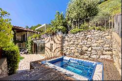 Beautiful estate with vineyard in Vacallo for sale