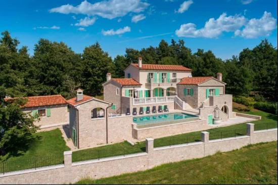 STONE HOUSE WITH POOL - CENTRAL ISTRIA