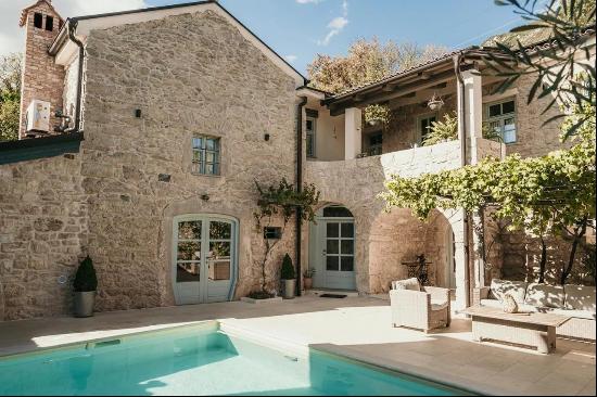 STONE HOUSE WITH SWIMMING POOL - CRIKVENICA