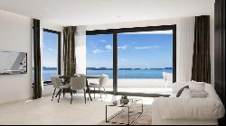 MODERN DUPLEX APARTMENT FIRST ROW TO THE SEA