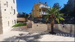 NEWLY BUILT APARTMENT WITH PRIVATE POOL - ISLAND OF KRK
