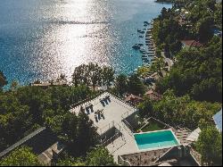 WATERFRONT VILLA WITH STUNNING SEA VIEW AND PRIVATE POOL - KVARNER