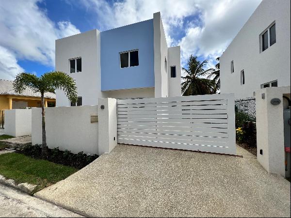 Patane 12B is a modern new build within walking distance of the beach in St.James, Barbado