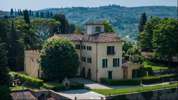 A portion of a stunning villa for sale in gorgeous countryside near the historic city of F
