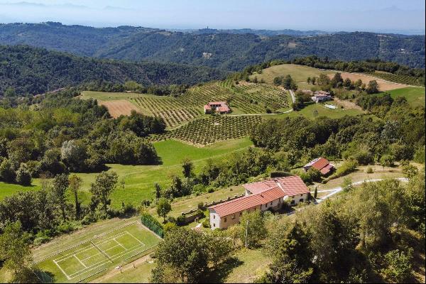 Charming estate in the Langhe region