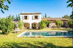 Recent character villa in Aix-en-Provence