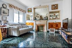 Exclusive 367 sqm apartment in one of most sought-after areas of Seville