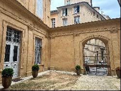 18th most famous mansion in aix