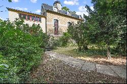 Ancienne chapelle réhabilitée avec terrasse et jardin