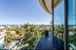 Iconic property in the prestigious urbanization of Can Girona, Sitges.