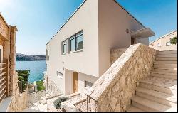 WATERFRONT PENTHOUSE WITH PRIVATE BEACH FOR SALE IN CROATIA