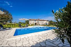 ISTRIAN STONE HOUSE WITH POOL AND TENNIS COURT