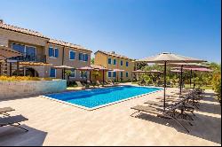 BEAUTIFUL RESIDENCE WITH 7 UNITS - POREC, ISTRIA