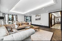 Stunning two-bedroom flat in Clarges, Mayfair.