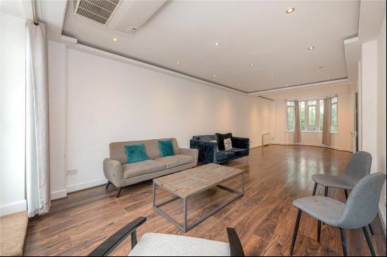 Hyde Park Square, London, London W22JT