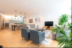 Lancaster Mews, London, London W23QG