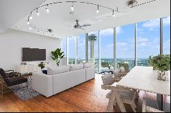 ONE-OF-A-KIND DOWNTOWN CONDO WITH STUNNING VIEWS