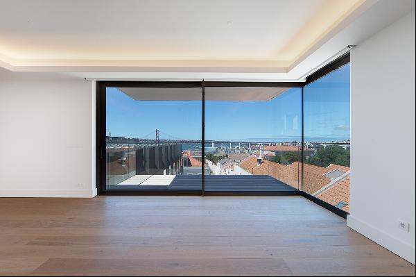 River View Penthouse in Lisbon