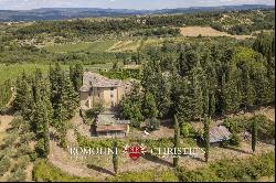 Chianti - FORMER CONVENT WITH POOL AND OLIVE GROVE FOR SALE 30' FROM FLORENCE