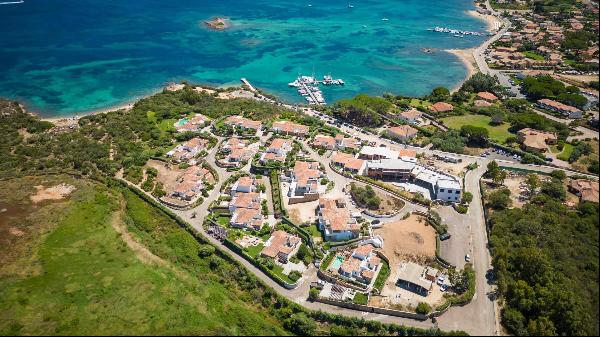 Villa Cosmo - Magnificent sea front villa with dépendance