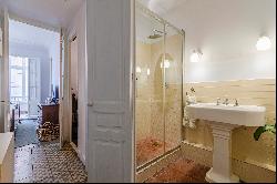 Bright and charming apartment with excellent location in La Dreta de l’Eixample.