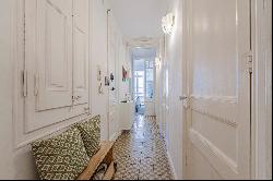 Bright apartment with excellent location in La Dreta de l'Eixample.