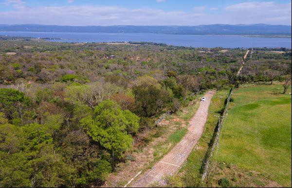 Land in Ciervo Cua with views of Lake Ypacarai