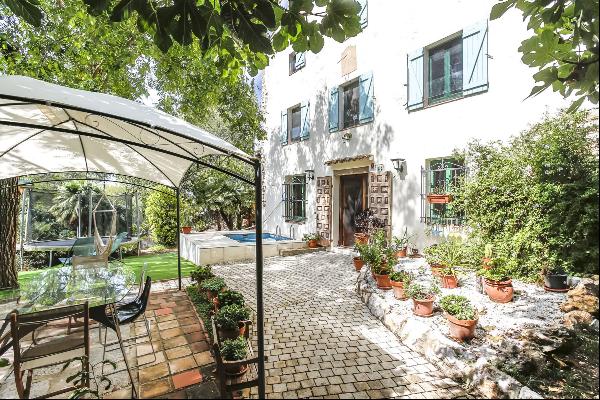 Fully renovated rustic property in Olivella, Barcelona.