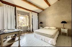 Uzès - Exclusive contract, charming house with a terrace