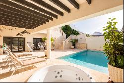 Idyllic property in the heart of Mahón with a tourist license