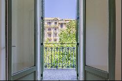 Landmark apartments on Barcelona’s iconic Rambla de Catalunya