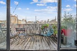 Top floor with terrace at Saint-Germain-des-Prés