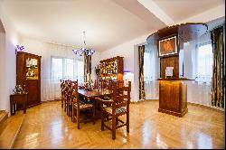 House 3, tourist guesthouse in Oradea