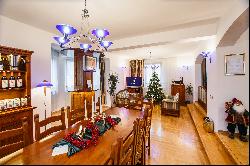 House 3, tourist guesthouse in Oradea