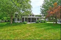 RENOVATED OLD HOMESTEAD - EAST HAMPTON VILLAGE