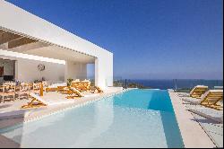 Luxury Villa with Sea Views in