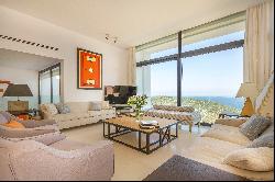 Luxury Villa with Sea Views in