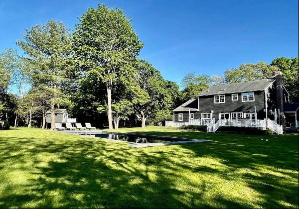 Beautifully Renovated Traditional on 1.3 Acres