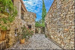 A hamlet in Provence