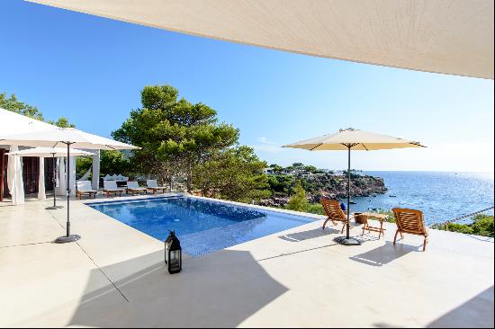 Villa with direct access to the sea for tourist rental in Ibiza