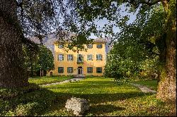 Tremezzina - Outstanding eighteenth-century villa surrounded by greenery