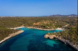 Last plot first line to the sea for sale in Cala d'Or, Majorca, Santanyí 07660