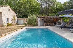 Charming Property in the Heart of the Coveted "triangle d'or" of Luberon