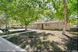 1236 Rivercrest Dr, New Braunfels TX 78130